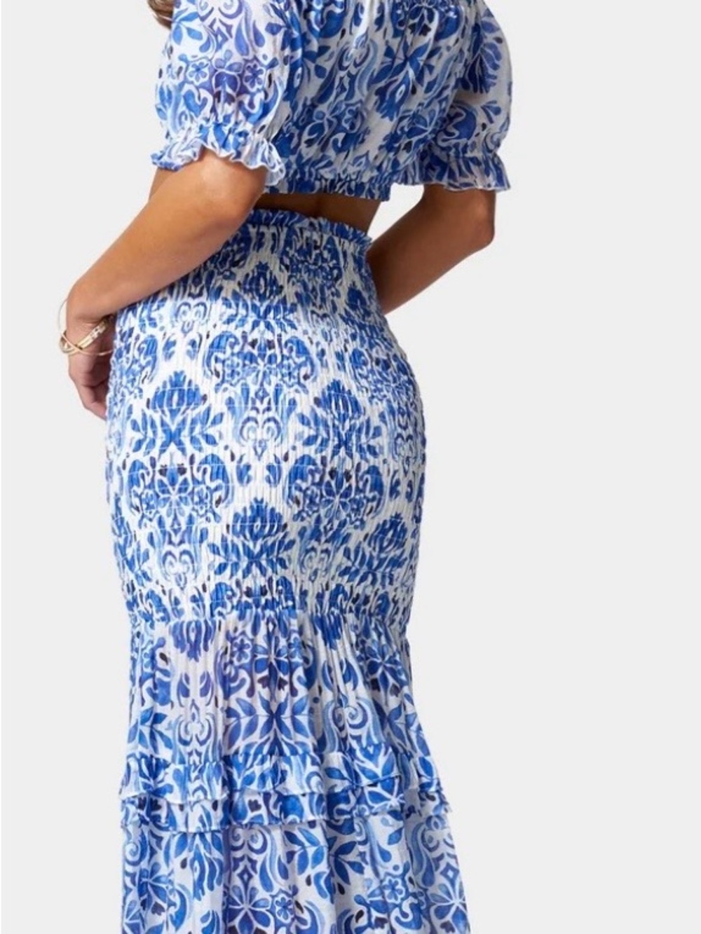 Bebe RUCHED BUBBLE TOP AND SMOCKED MAXI SKIRT WOVEN SET Blue And White 10 Medium - Picture 3 of 16